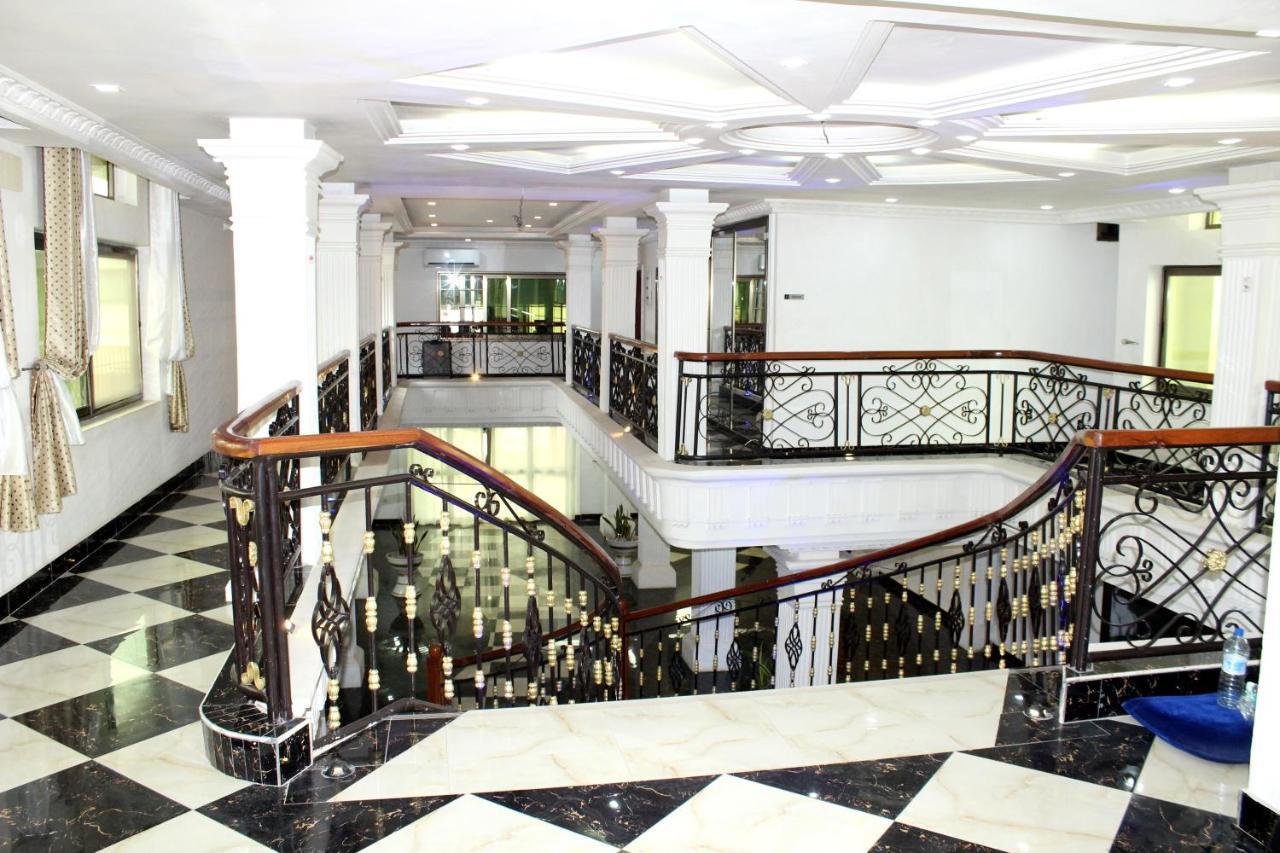 Residence Palais Du Stade Котону Экстерьер фото